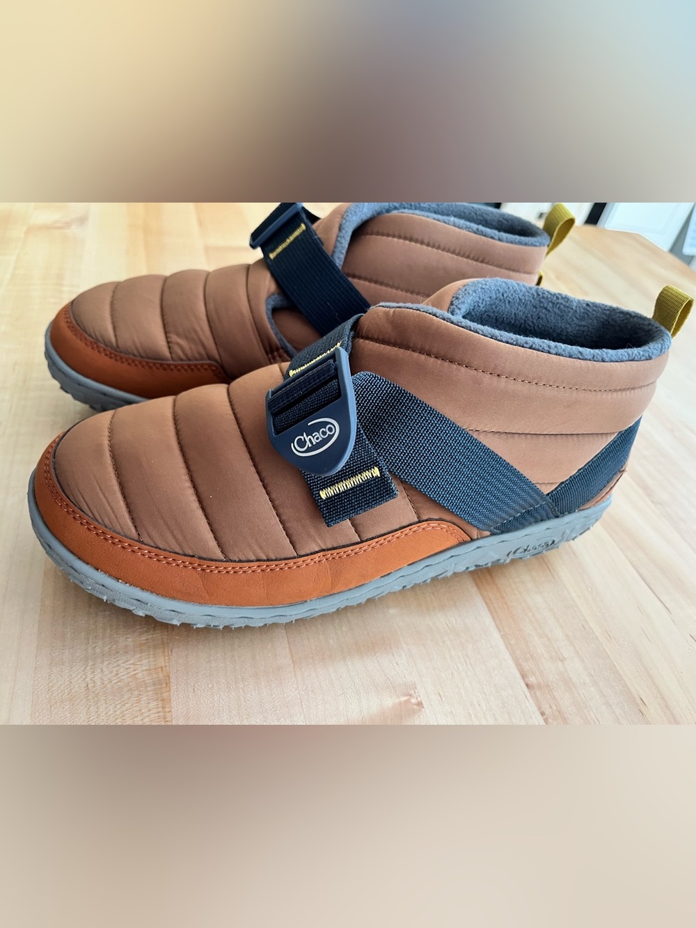 Chaco Ramble Brown Puff Linear Ankle Boot, Sz 9